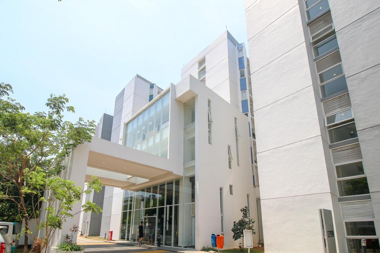 Smarthomm Inn Bandara Parungkuda Exterior photo